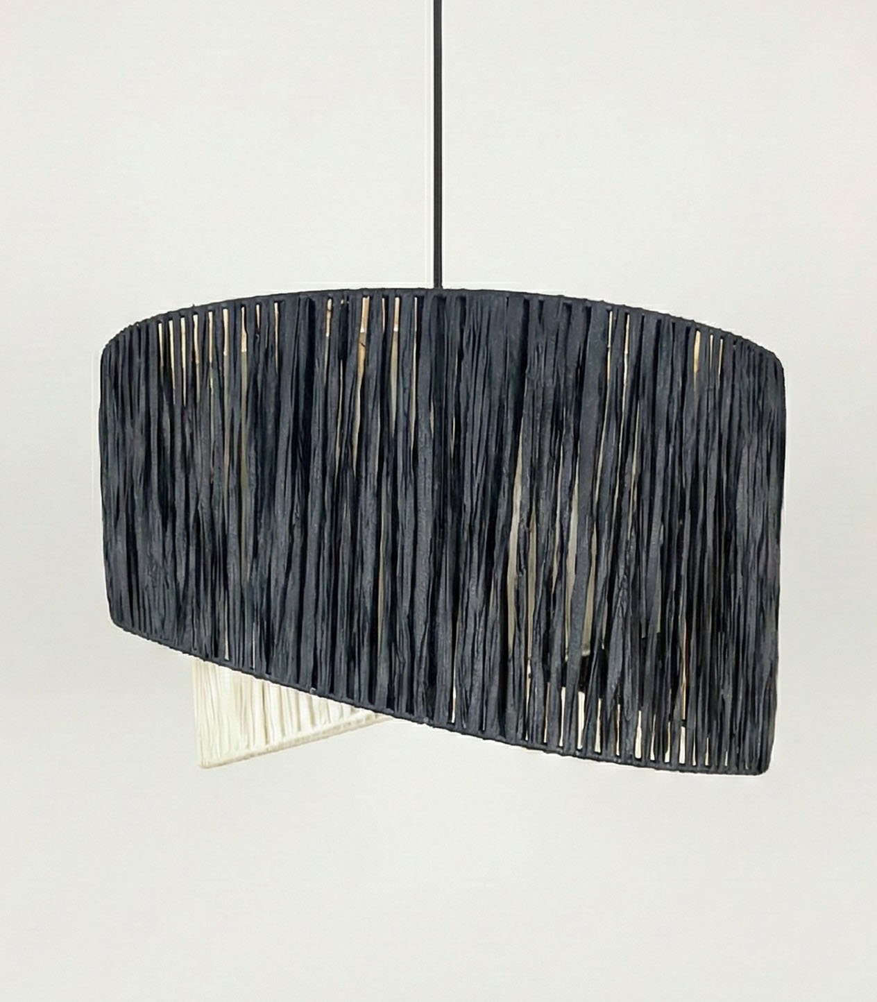 avz-05-mavi-beyaz-1 Rafya Kovan Avize - Görsel 1